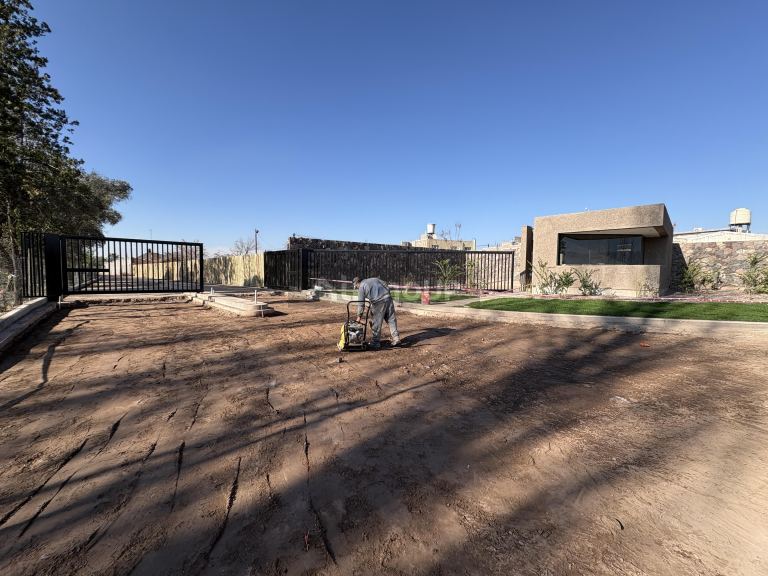 Lujan de Cuyo Av. Malabia, M5505, Mendoza