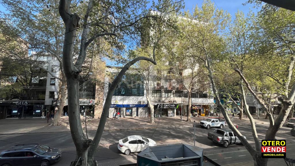 Oficina en Venta en Capital, Mendoza