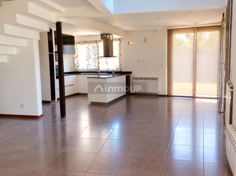 Casa en Alquiler en Maipu, Mendoza