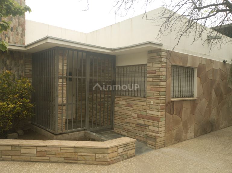 Casa en Alquiler en Godoy Cruz, Mendoza