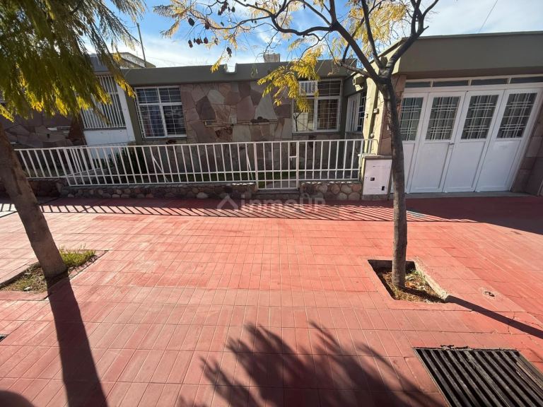 Casa en Alquiler en Godoy Cruz, Mendoza