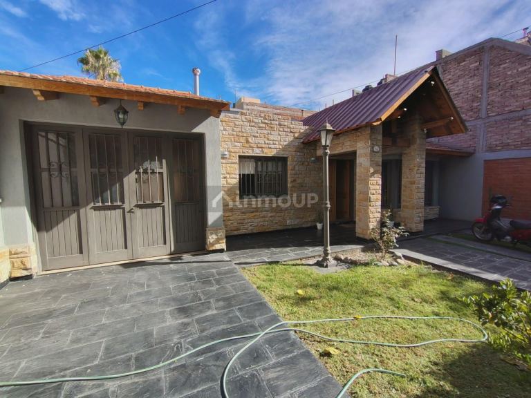Casa en Venta en Guaymallen, Mendoza