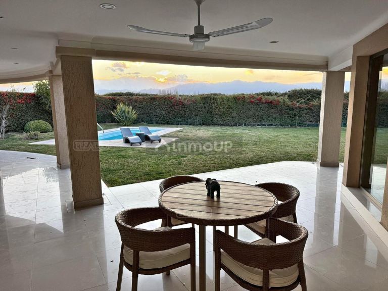 Casa en Venta en Maipu, Mendoza - USD 560.000 | Inmoup - 8