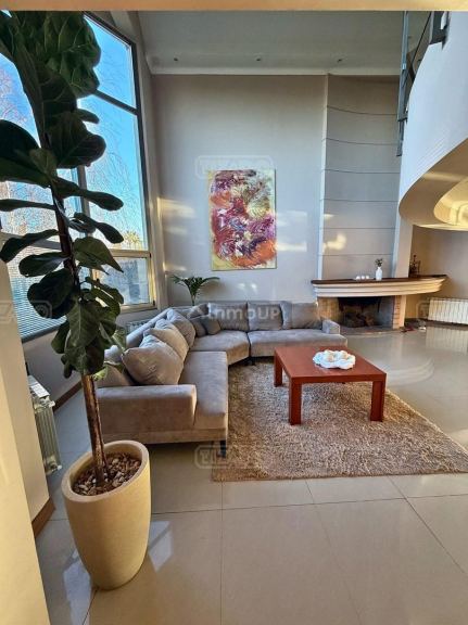 Casa en Venta en Maipu, Mendoza - USD 560.000 | Inmoup - 24