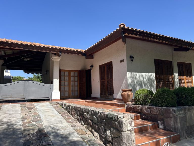 Casa en Venta en Capital, Mendoza