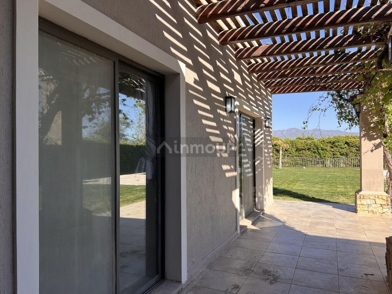 Casa en Alquiler en Lujan de Cuyo, Mendoza