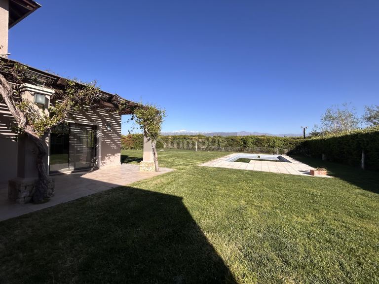 Casa en Alquiler en Lujan de Cuyo, Mendoza
