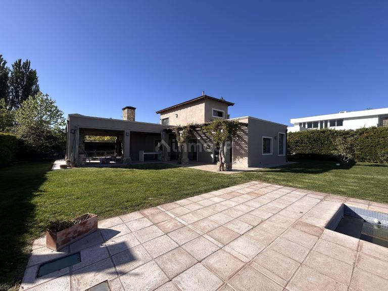 Casa en Alquiler en Lujan de Cuyo, Mendoza