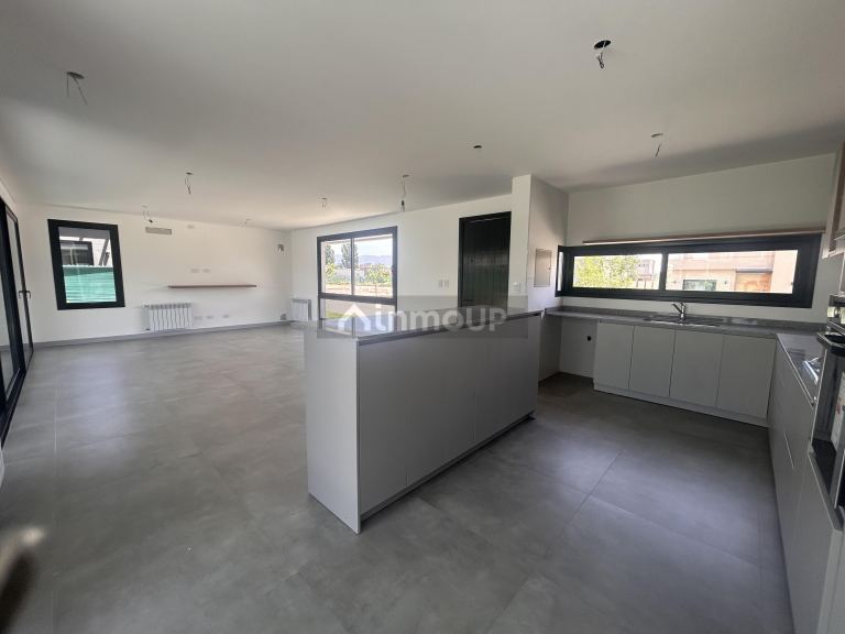 Casa en Alquiler en Lujan de Cuyo, Mendoza