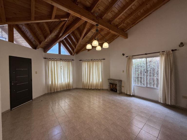 Casa en Alquiler en Maipu, Mendoza