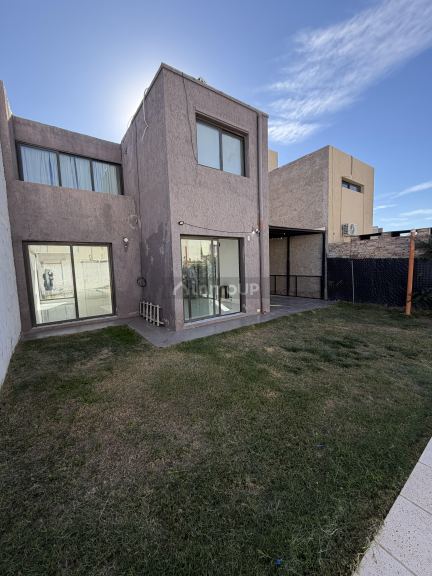 Casa en Alquiler en Maipu, Mendoza