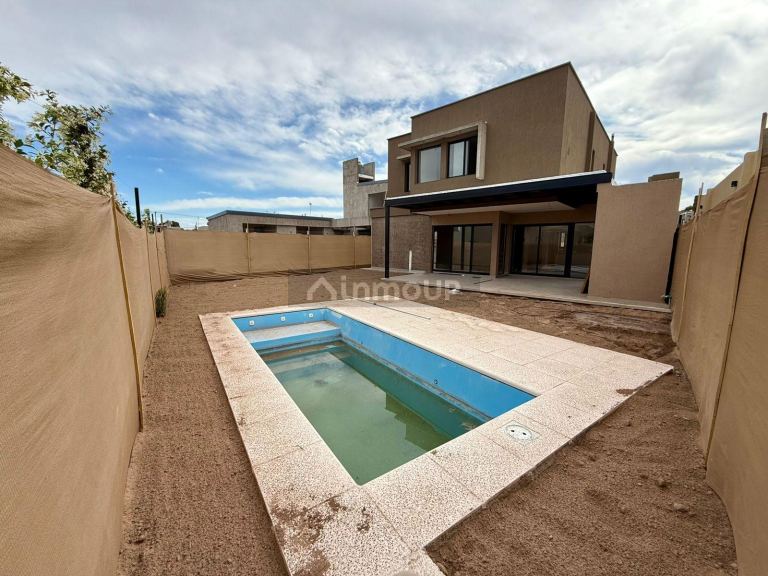 Casa en Venta en Maipu, Mendoza