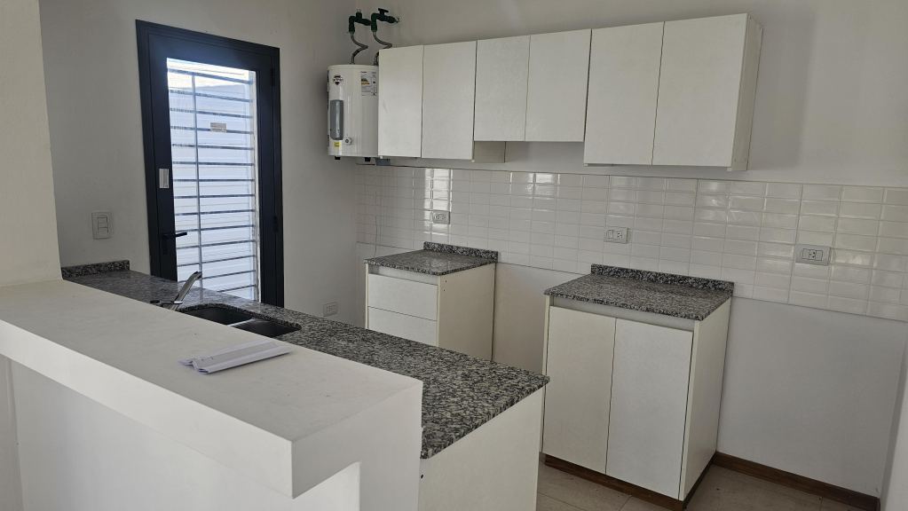 Casa en Alquiler en Maipu, Mendoza