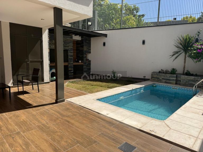 Casa en Venta en Capital, Mendoza