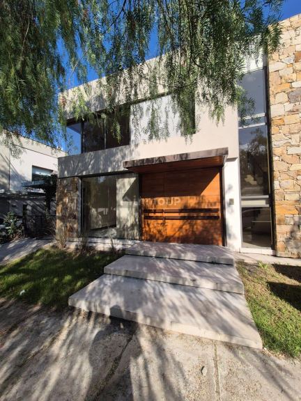 Casa en Venta en Capital, Mendoza