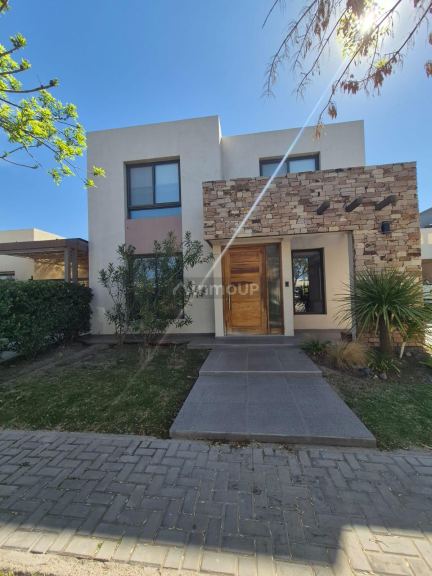 Casa en Venta en Maipu, Mendoza