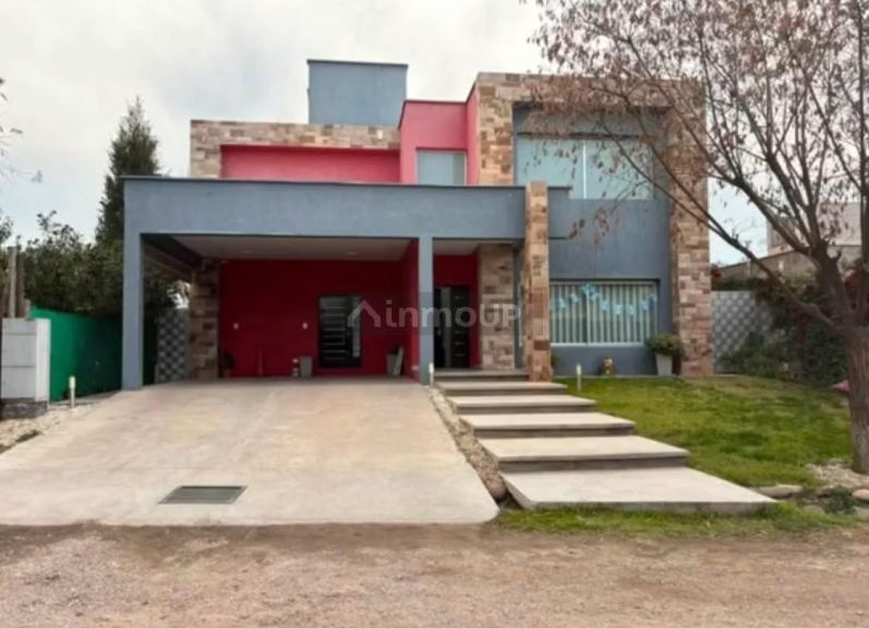 Casa en Venta en Guaymallen, Mendoza