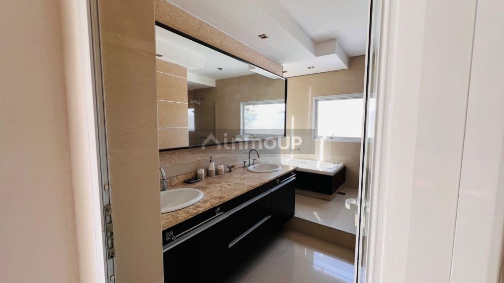 Casa en Alquiler en Capital, Mendoza - USD 2.000 | Inmoup - 7