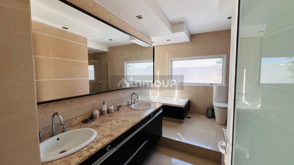 Casa en Alquiler en Capital, Mendoza - USD 2.000 | Inmoup - 19
