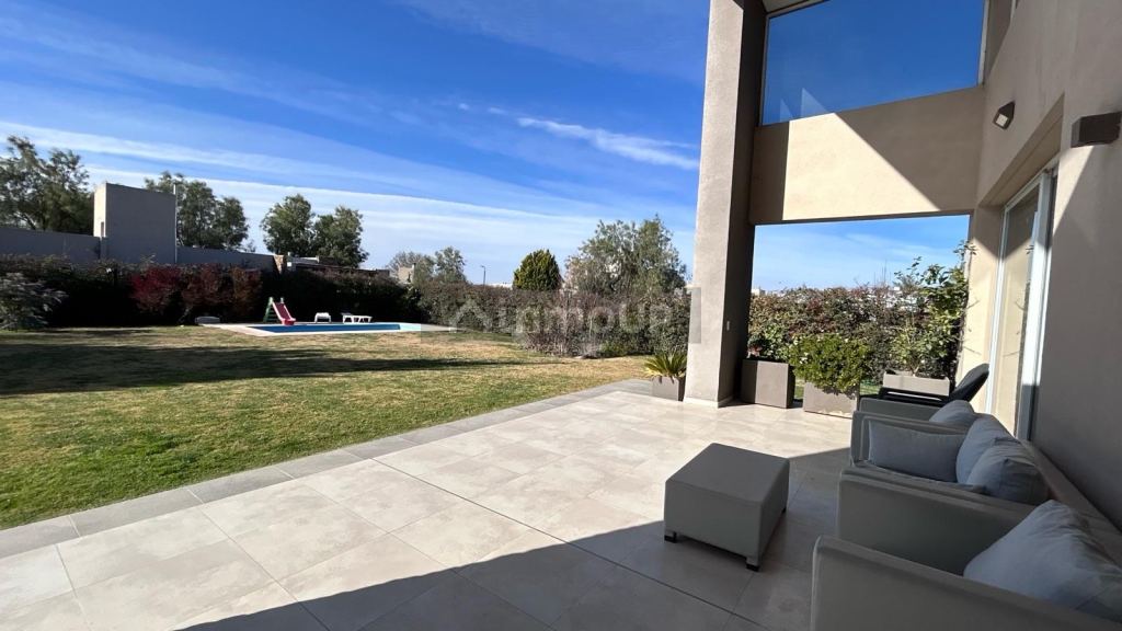 Casa en Venta en Maipu, Mendoza