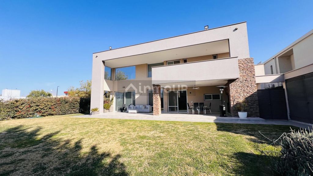 Casa en Venta en Maipu, Mendoza