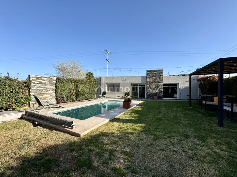 Casa en Venta en Guaymallen, Mendoza