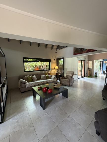 Casa en Venta en Guaymallen, Mendoza