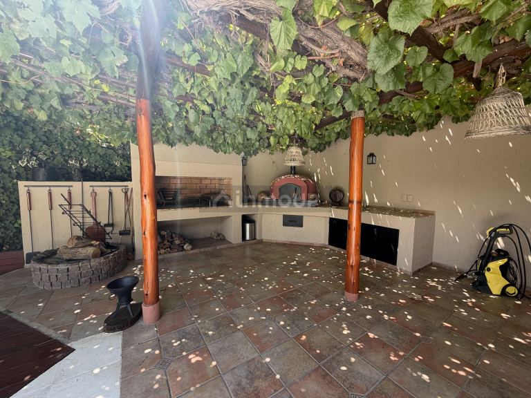 Casa en Venta en Guaymallen, Mendoza