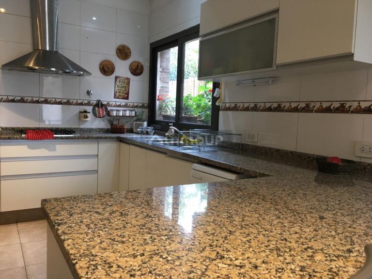 Casa en Venta en Guaymallen, Mendoza