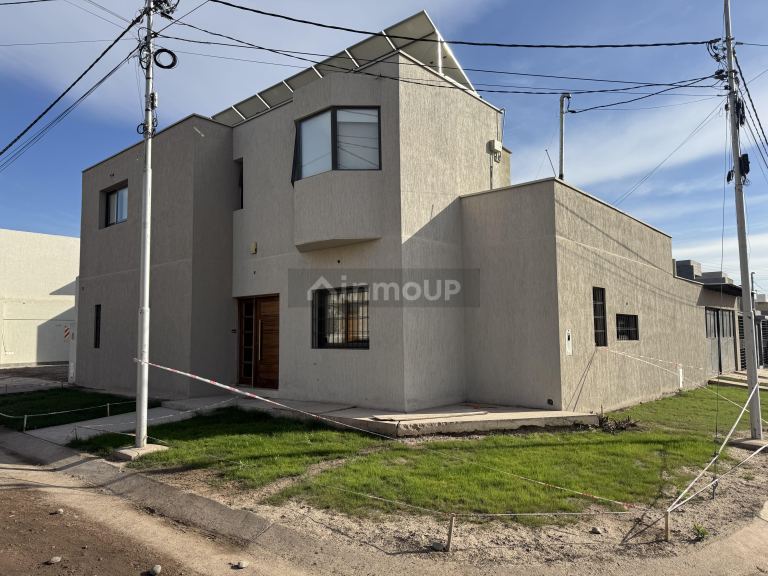 Casa en Venta en Guaymallen, Mendoza