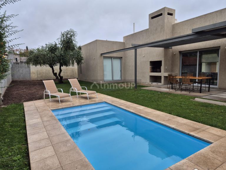 Casa en Alquiler en Lujan de Cuyo, Mendoza