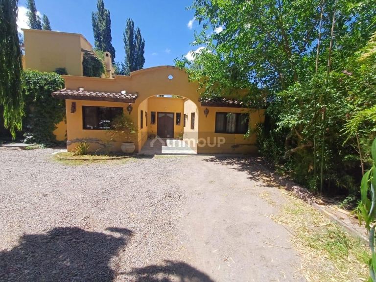 Casa en Alquiler en Lujan de Cuyo, Mendoza