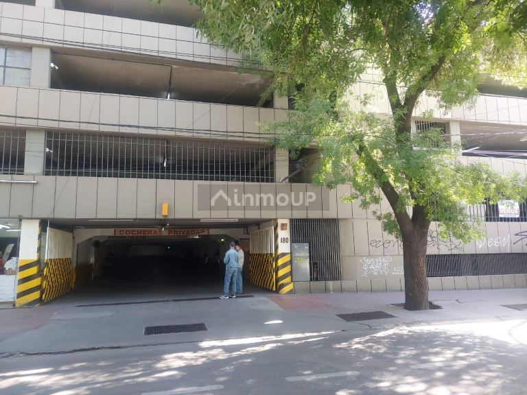 Cochera en Venta en Capital, Mendoza