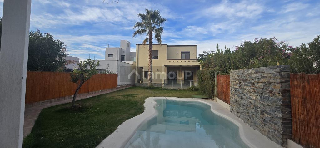 Casa en Venta en Maipu, Mendoza