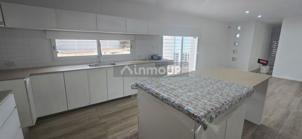 Casa en Alquiler en Maipu, Mendoza