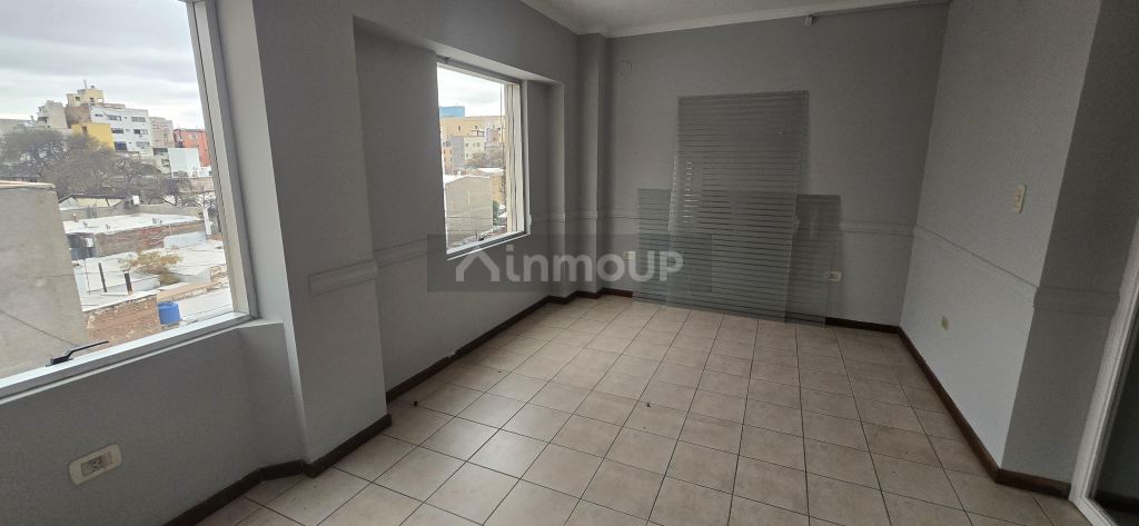 Oficina en Alquiler en Capital, Mendoza - $ 1.350.000 | Inmoup - 13