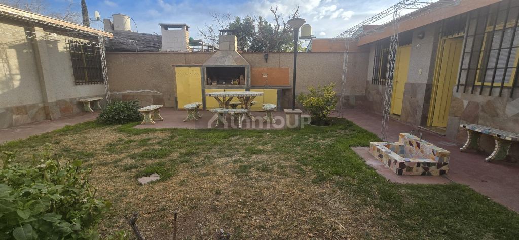 Casa en Alquiler en Godoy Cruz, Mendoza