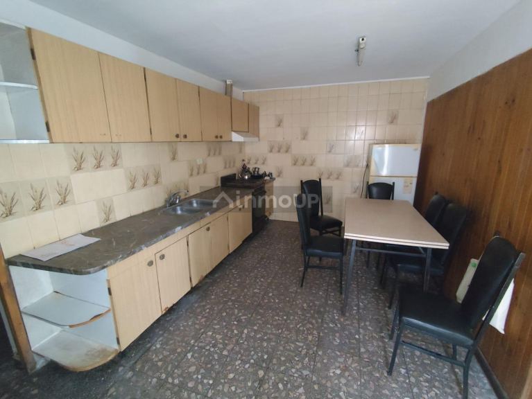 Godoy Cruz Alvear N° 1525, Godoy Cruz