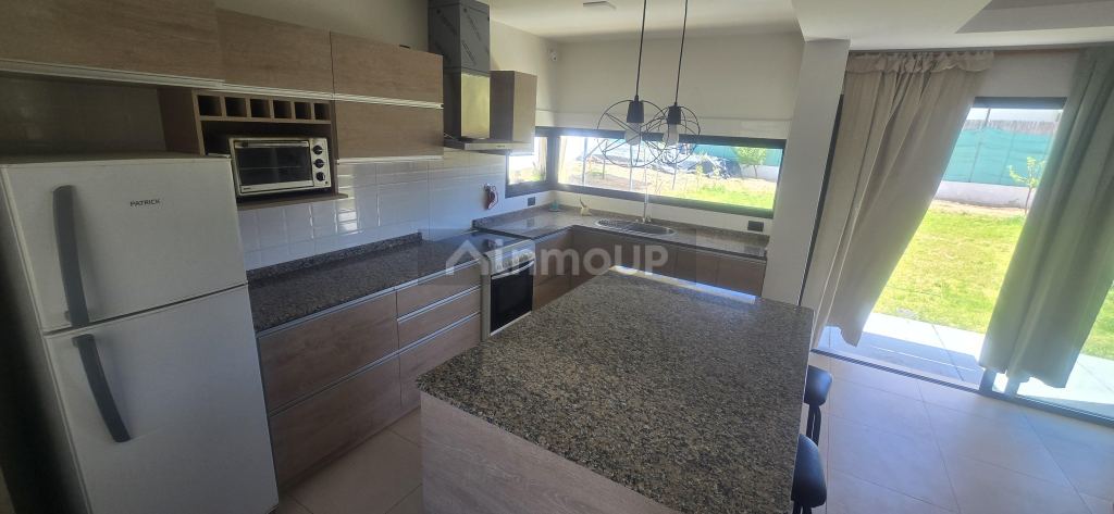 Casa en Alquiler en Maipu, Mendoza