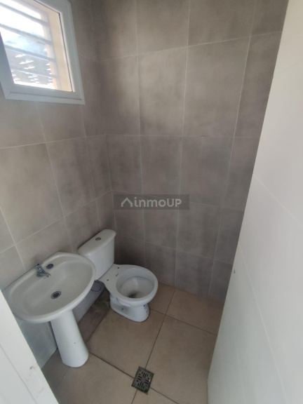 Local Comercial en Alquiler en Guaymallen, Mendoza - $ 600.000 | Inmoup - 2