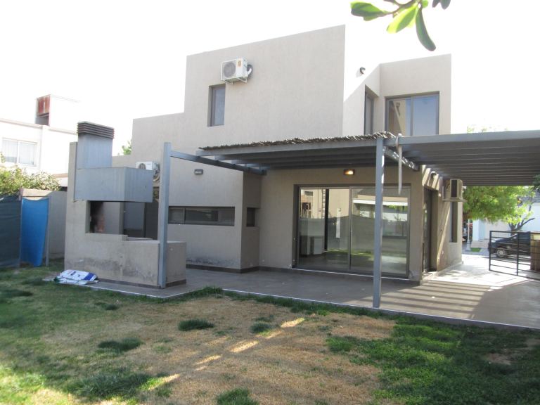 Casa en Alquiler en Maipu, Mendoza