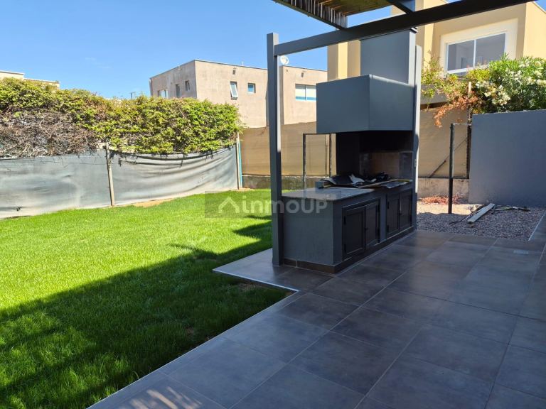 Casa en Alquiler en Maipu, Mendoza