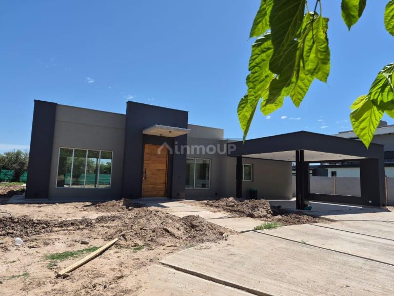 Casa en Alquiler en Lujan de Cuyo, Mendoza