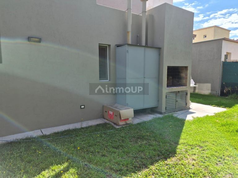 Casa en Alquiler en Maipu, Mendoza