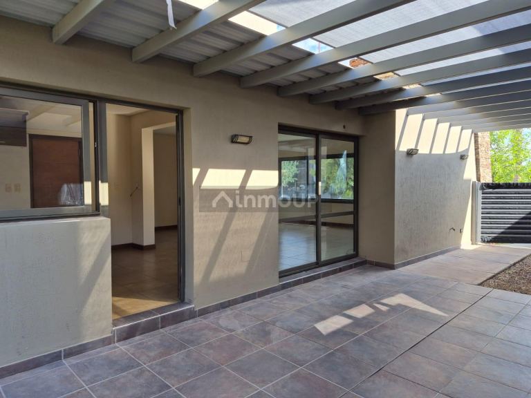 Casa en Alquiler en Maipu, Mendoza