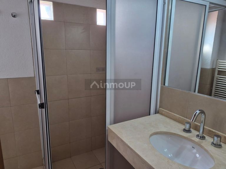 Casa en Alquiler en Maipu, Mendoza