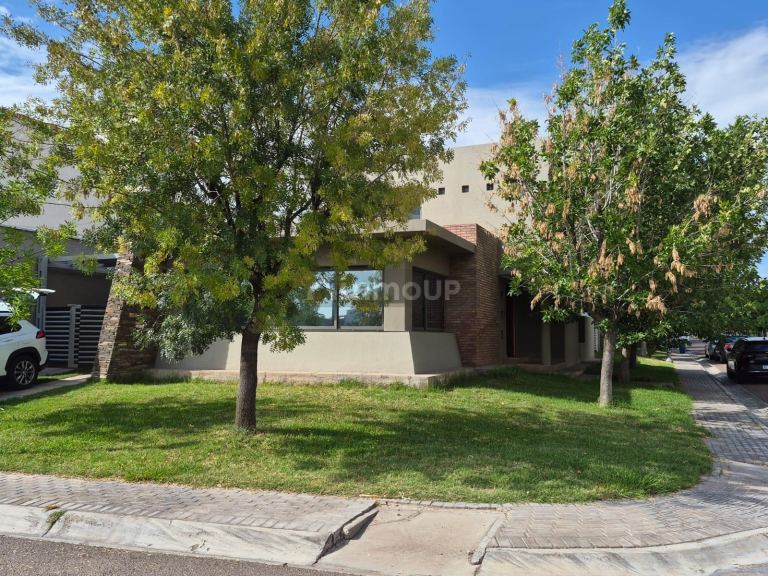 Casa en Alquiler en Maipu, Mendoza