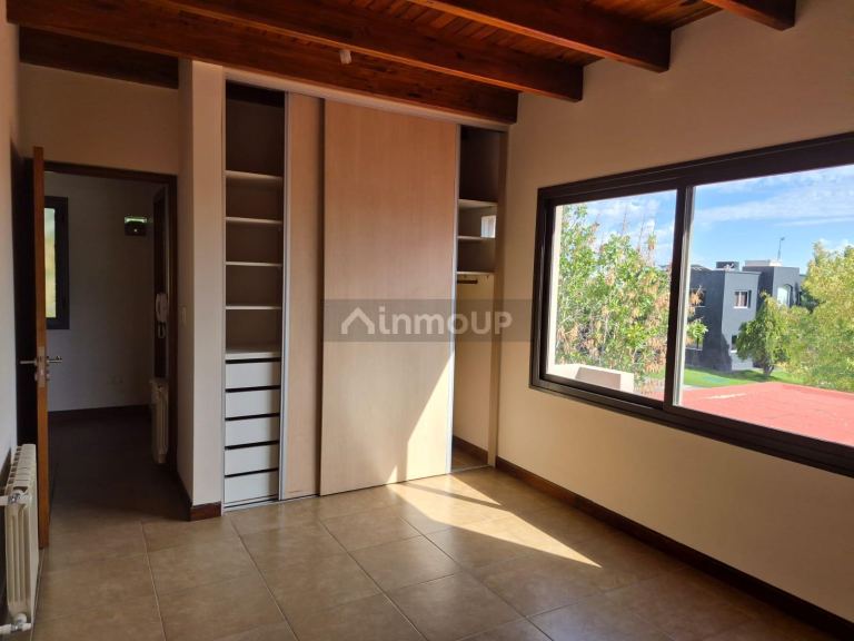 Casa en Alquiler en Maipu, Mendoza