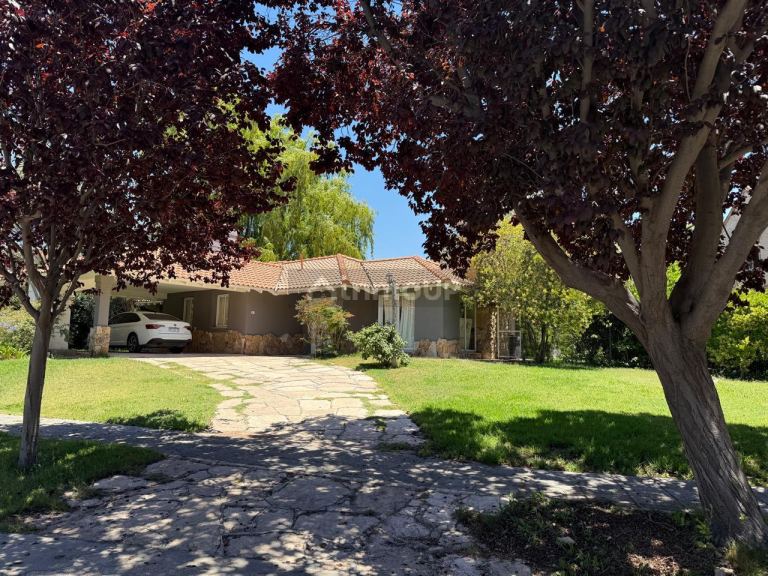 Casa en Alquiler en Lujan de Cuyo, Mendoza