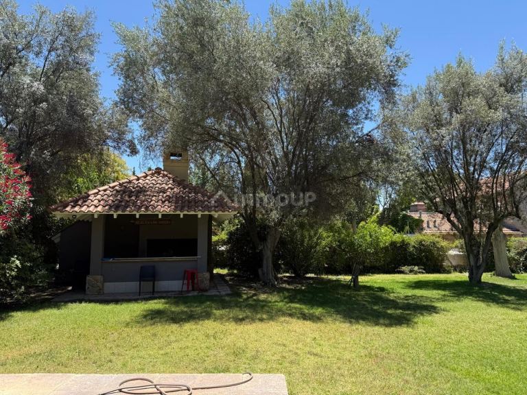 Casa en Alquiler en Lujan de Cuyo, Mendoza
